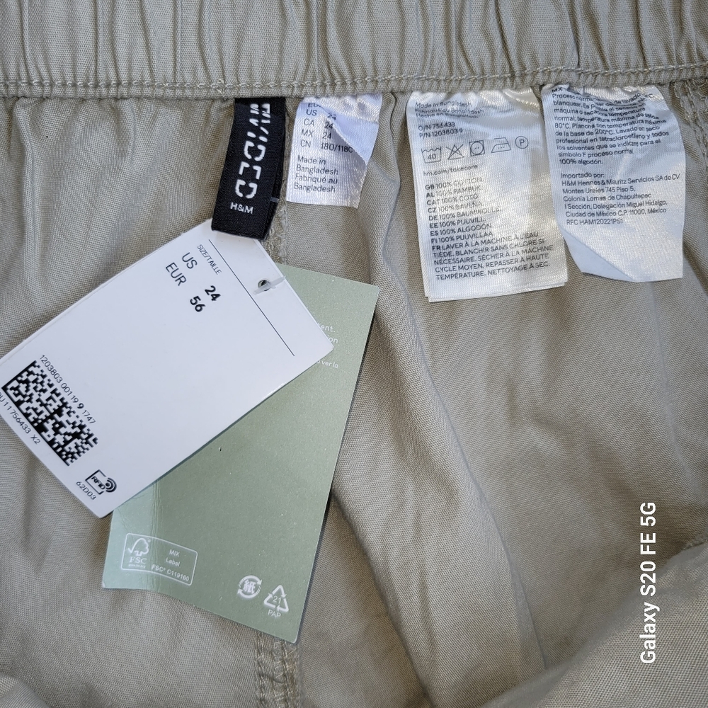 Plus Size H&M Divided Khaki Wide Leg Pants Plus Size - Picture 10 of 11